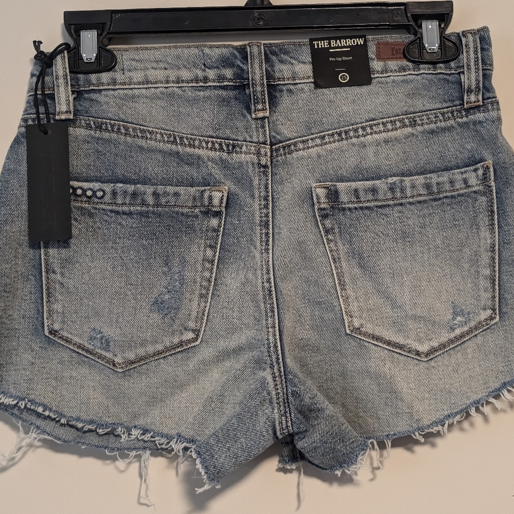 NWT Blank NYC The Barrow Distressed Denim Shorts with Side Stripes Size 25 - Picture 7 of 14